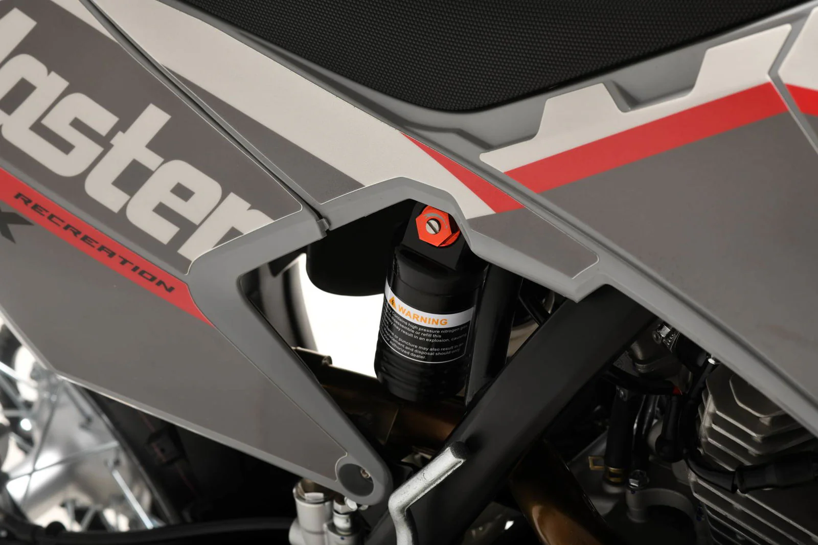 1746-trailmaster-mx250-pro-dirt-bike-5-speed-manual-dual-disc-brakes-electric-start-21-18-wheels-24.webp TrailMaster MX250-Pro Dirt Bike, 5-Speed Manual, Dual Disc Brakes, Electric Start (21/18) Wheels
