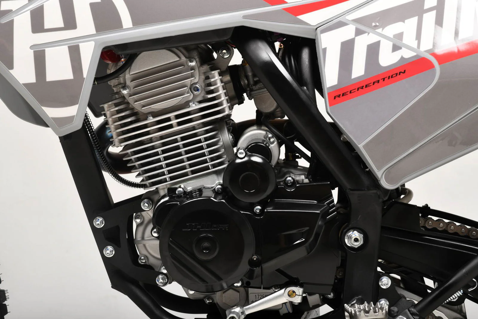 1746-trailmaster-mx250-pro-dirt-bike-5-speed-manual-dual-disc-brakes-electric-start-21-18-wheels-39.webp TrailMaster MX250-Pro Dirt Bike, 5-Speed Manual, Dual Disc Brakes, Electric Start (21/18) Wheels