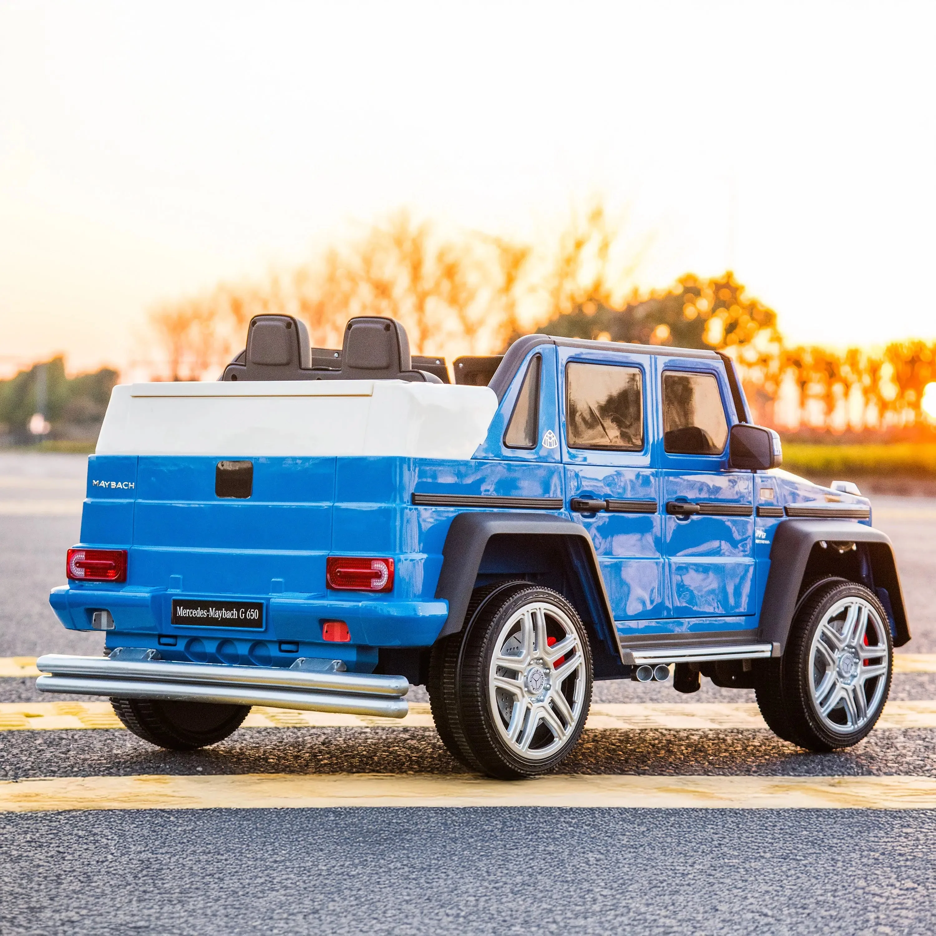 12V Mercedes Maybach G650 Landaulet 1 Seater