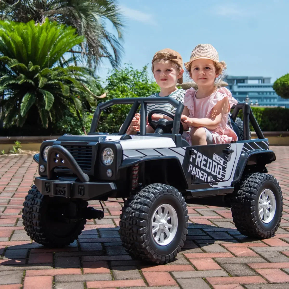 3832-24v-jeep-freddo-raider-2-seater-ride-on-1.webp 24V Jeep Freddo Raider 2 Seater Ride On