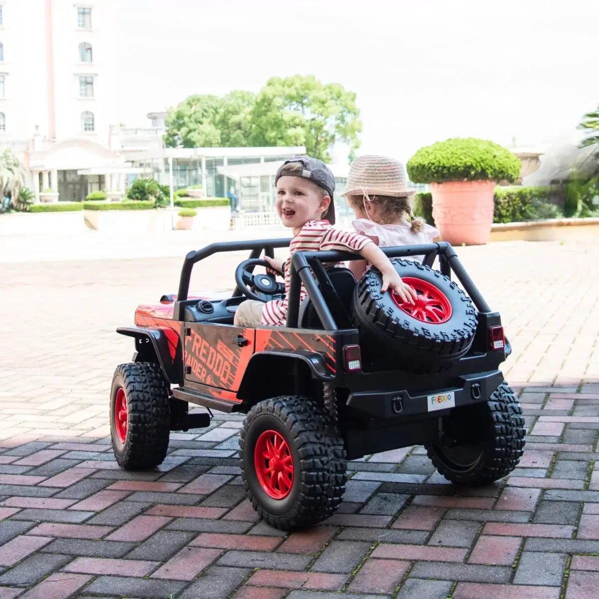 3832-24v-jeep-freddo-raider-2-seater-ride-on-19.webp 24V Jeep Freddo Raider 2 Seater Ride On