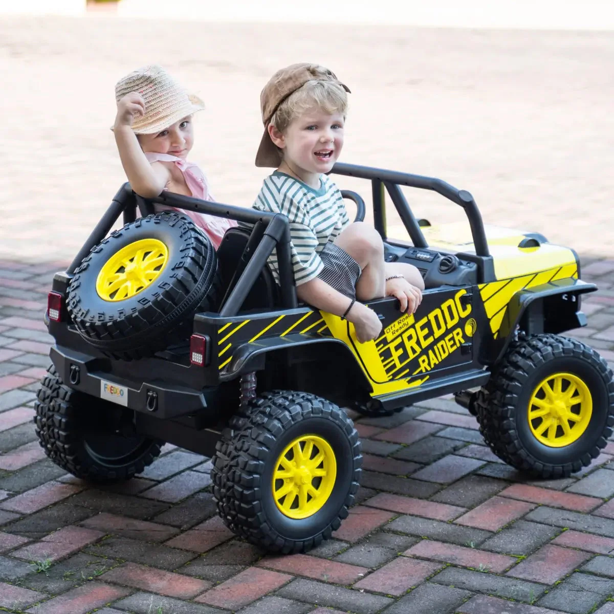 3832-24v-jeep-freddo-raider-2-seater-ride-on-32.webp 24V Jeep Freddo Raider 2 Seater Ride On
