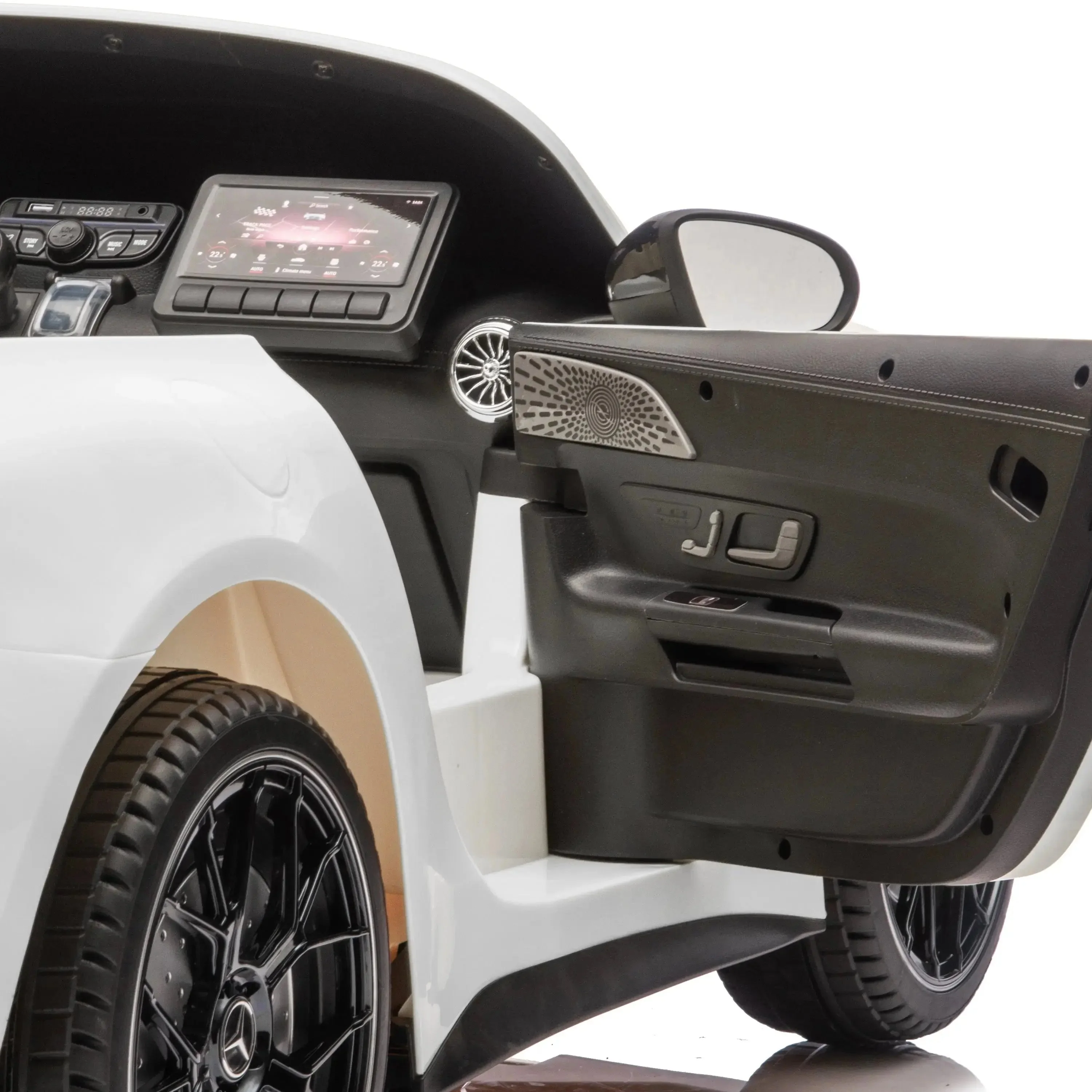 3847-24v-mercedes-amg-gt63-ride-on-car-17.webp 24V Mercedes AMG GT63 Ride on car